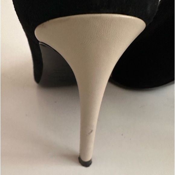 Bruno Magli Pumps/high heels. schwarz Nappaleder - Picture 8 of 8